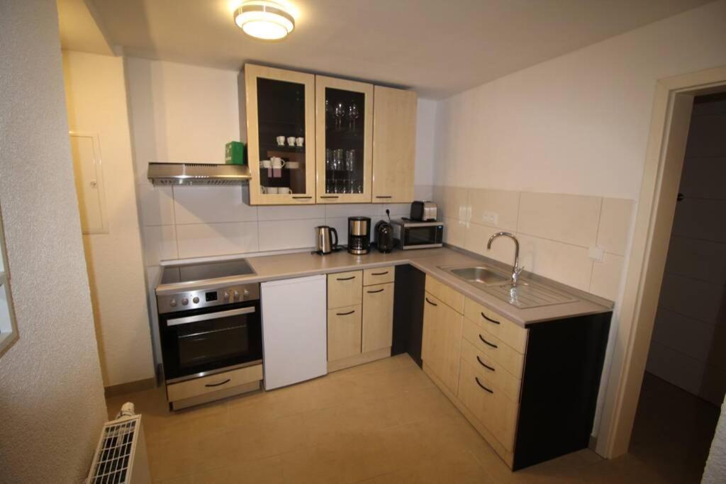 Feriehus Gonsenheim - 3-zimmer-haus - Max. 5 Personen *